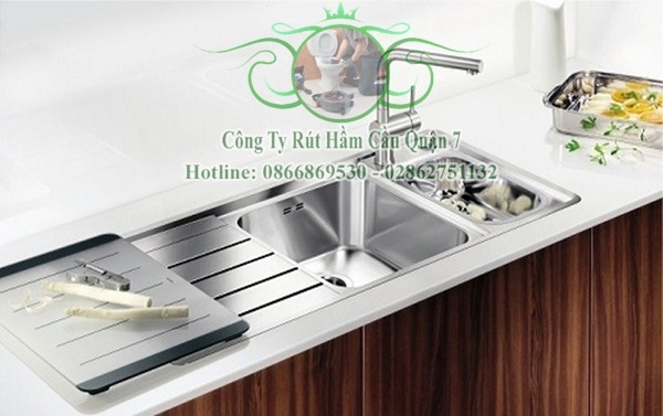 Giá th&ocirc;ng nghẹt b&ocirc;̀n rửa chén hi&ecirc;̣n nay